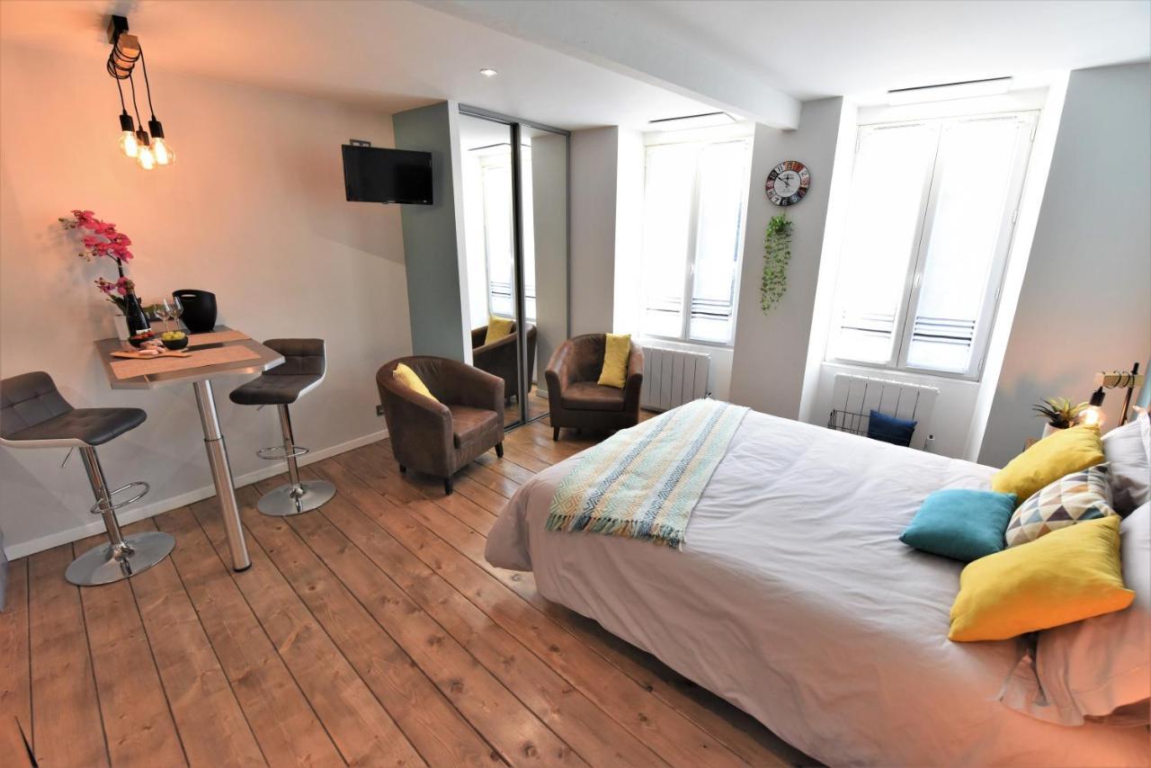 Studio 86 - Climatisation & Proche Centre-Ville- 2 Personnes - Bnb Еперне Екстериор снимка
