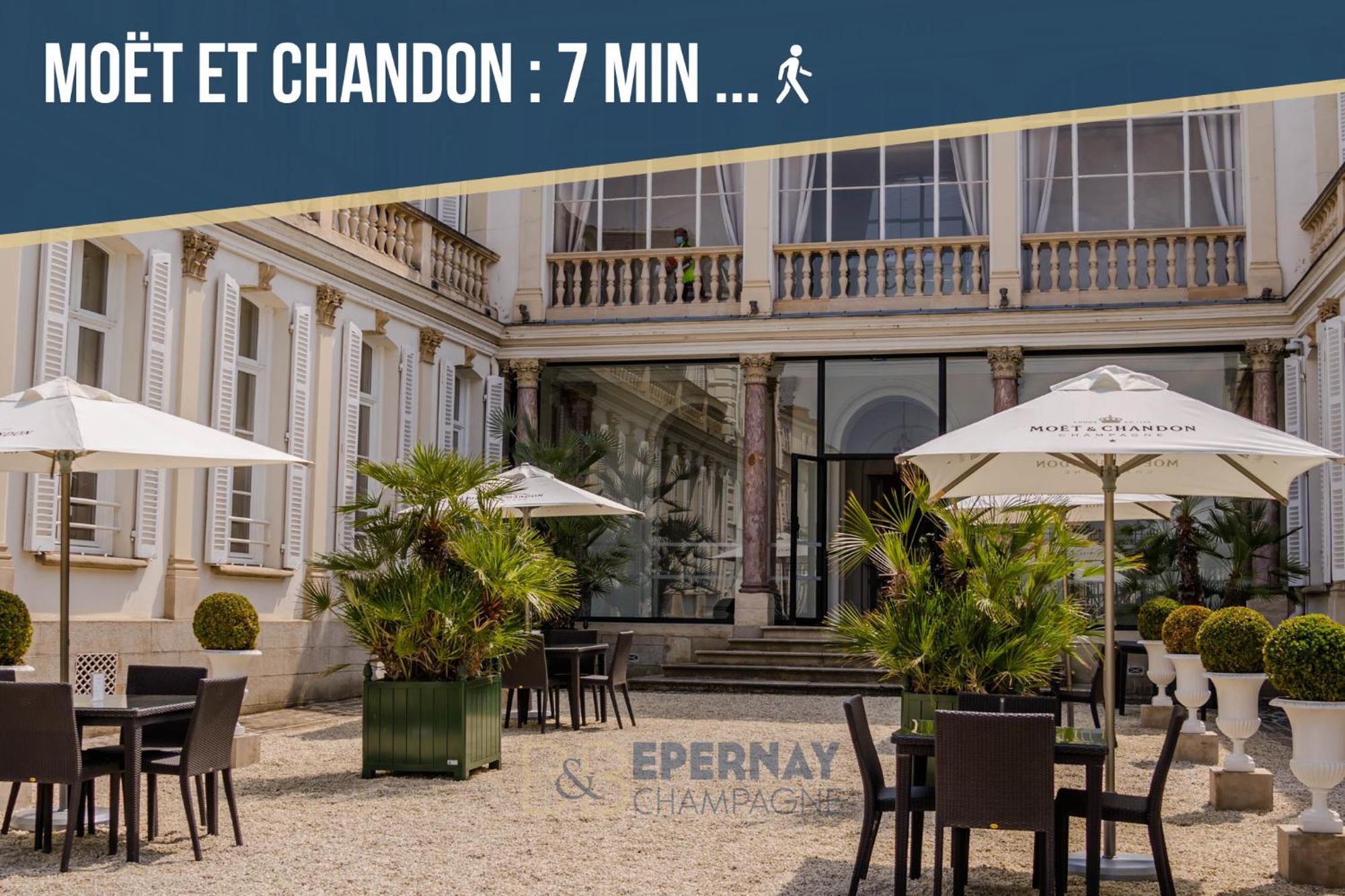 Studio 86 - Climatisation & Proche Centre-Ville- 2 Personnes - Bnb Еперне Екстериор снимка